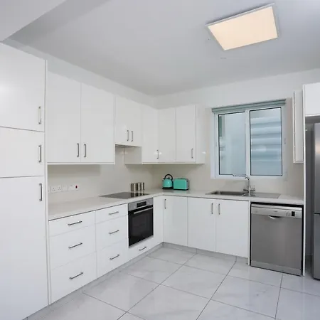 Ioli Bay By Trulycyprus Villa Protaras