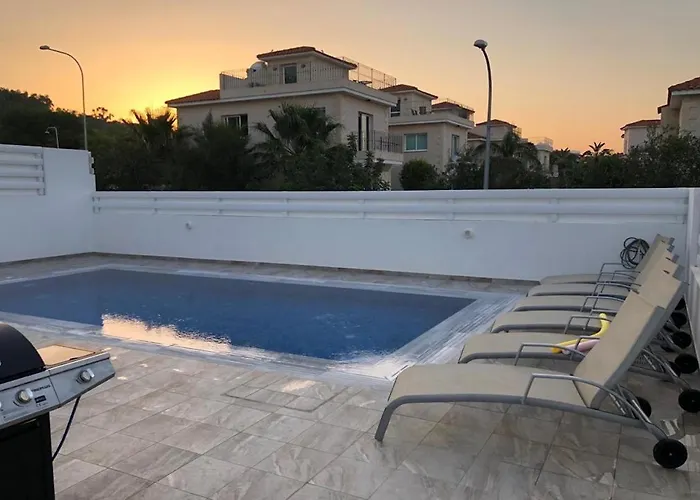 Ioli Bay By Trulycyprus Villa