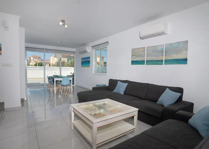 Villa Ioli Bay By Trulycyprus