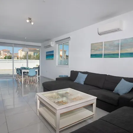 Villa Ioli Bay By Trulycyprus