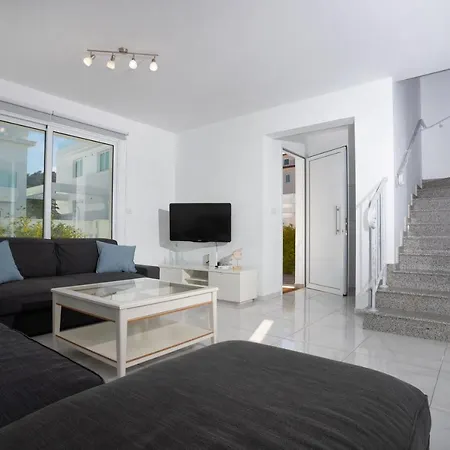 Villa Ioli Bay By Trulycyprus